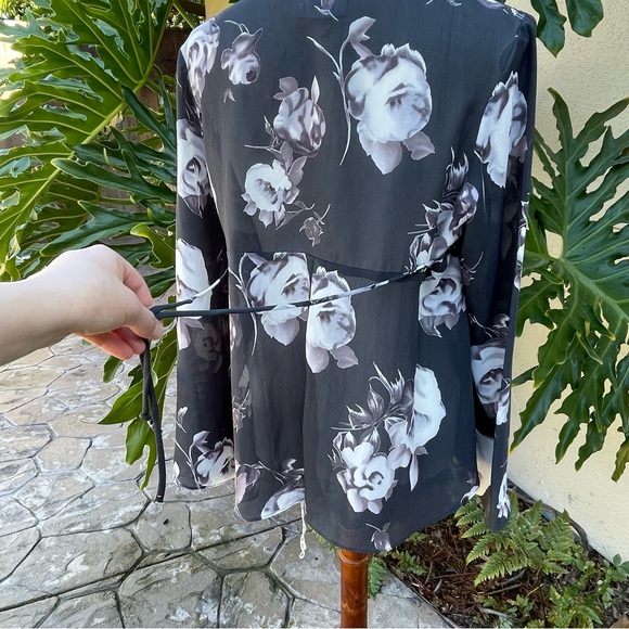 90’s Forever 21 sheer floral top - Picture 5 of 9